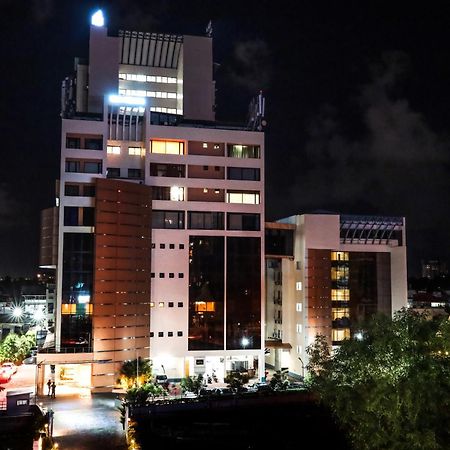ไอเอ็มเอ เฮาส์ Hotel Kochi ภายนอก รูปภาพ