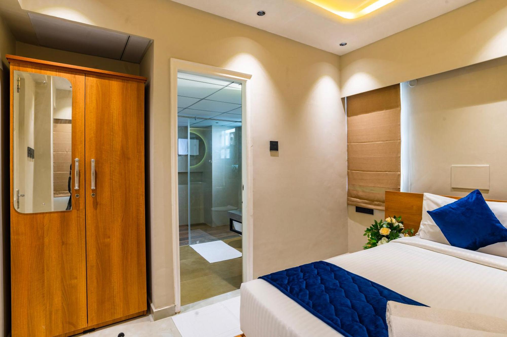 ไอเอ็มเอ เฮาส์ Hotel Kochi ภายนอก รูปภาพ